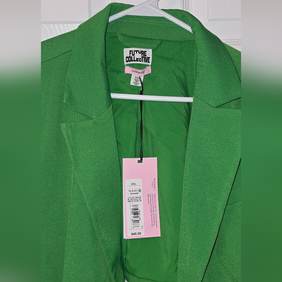 Women's shorts and jacket set - Picture 6 of 6